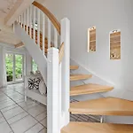 Sandkamp Reetdachhaus Hus Specht Holiday home Bohl