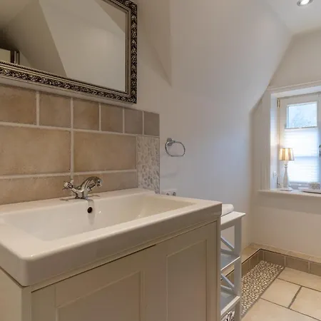 Sandkamp Reetdachhaus Hus Specht Semesterbostad *