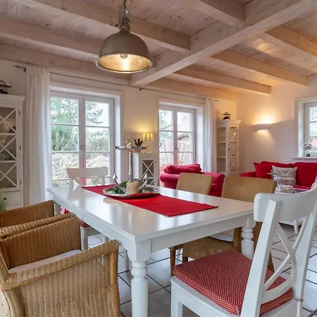 Sandkamp Reetdachhaus Hus Specht * Sankt Peter-Ording